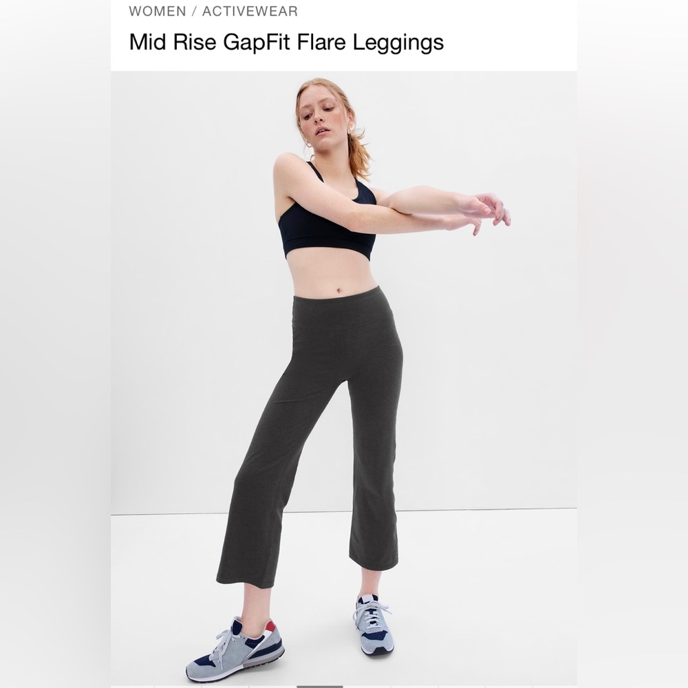 New! Women’s Mid Rise GapFit Flare Leggings charcoal heather gray size S